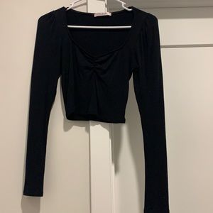 BLACK LONG SEEVE TOP
